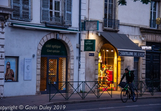 Place Bellecour, evening