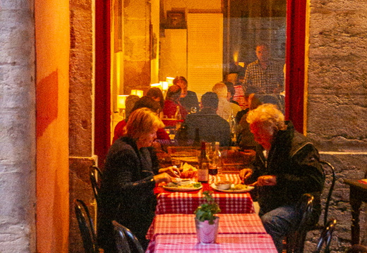Bouchon Lyonnais, evening, Vieux Lyon