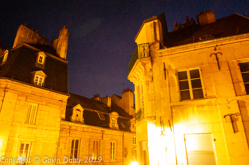 Street scene, night, Centre-ville de Dijon